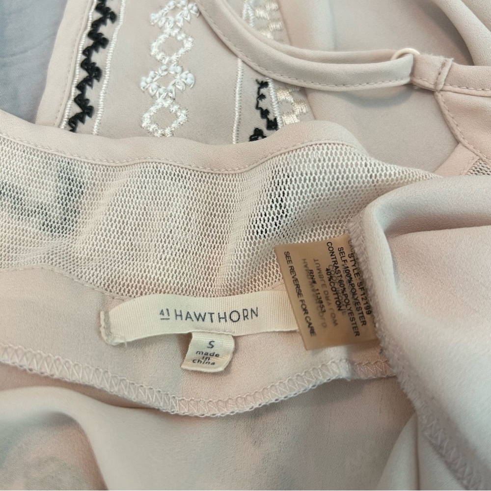 41 Hawthorn Blush V-Neck Embroidered Spaghetti-Strap Camisole - Picture 7 of 16